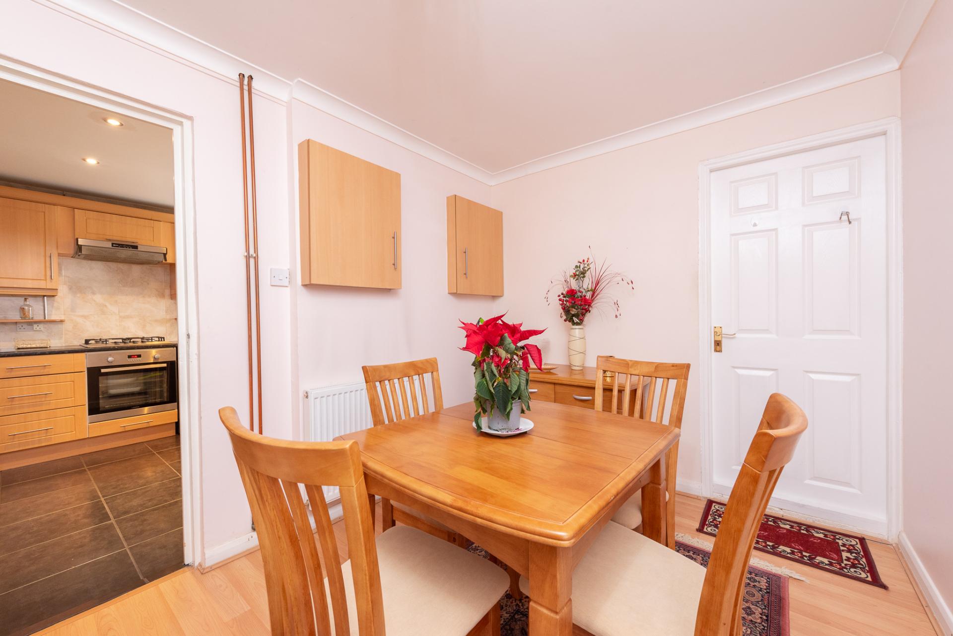 3 bedroom Terraced House for sale in Camberley