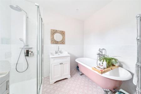 Ensuite Bath