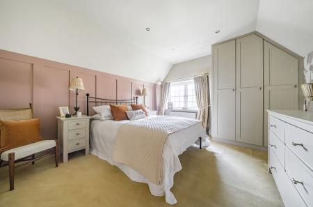 Fitted Storage
