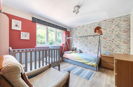 1317963-5-6867995...