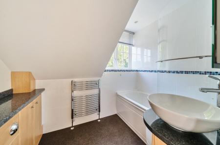 1328331-6-688228a...