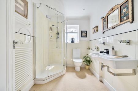 1344094-1-68b5d8c...