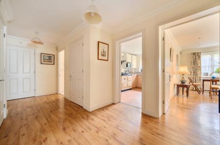 1349438-17-68c024...