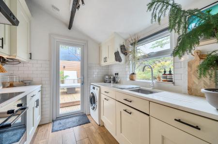 1358120-36-68d68e...