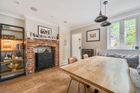 1358120-29-68d68d...