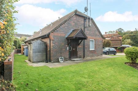 1368896-8-68f0b4a...