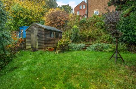 1369946-7-68f616a...