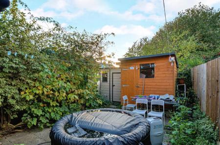 1370922-6-6900e30...