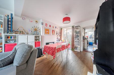 1370922-12-6900e3...