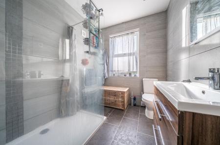 1370922-19-6900e5...