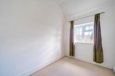 1388284-19-693947...