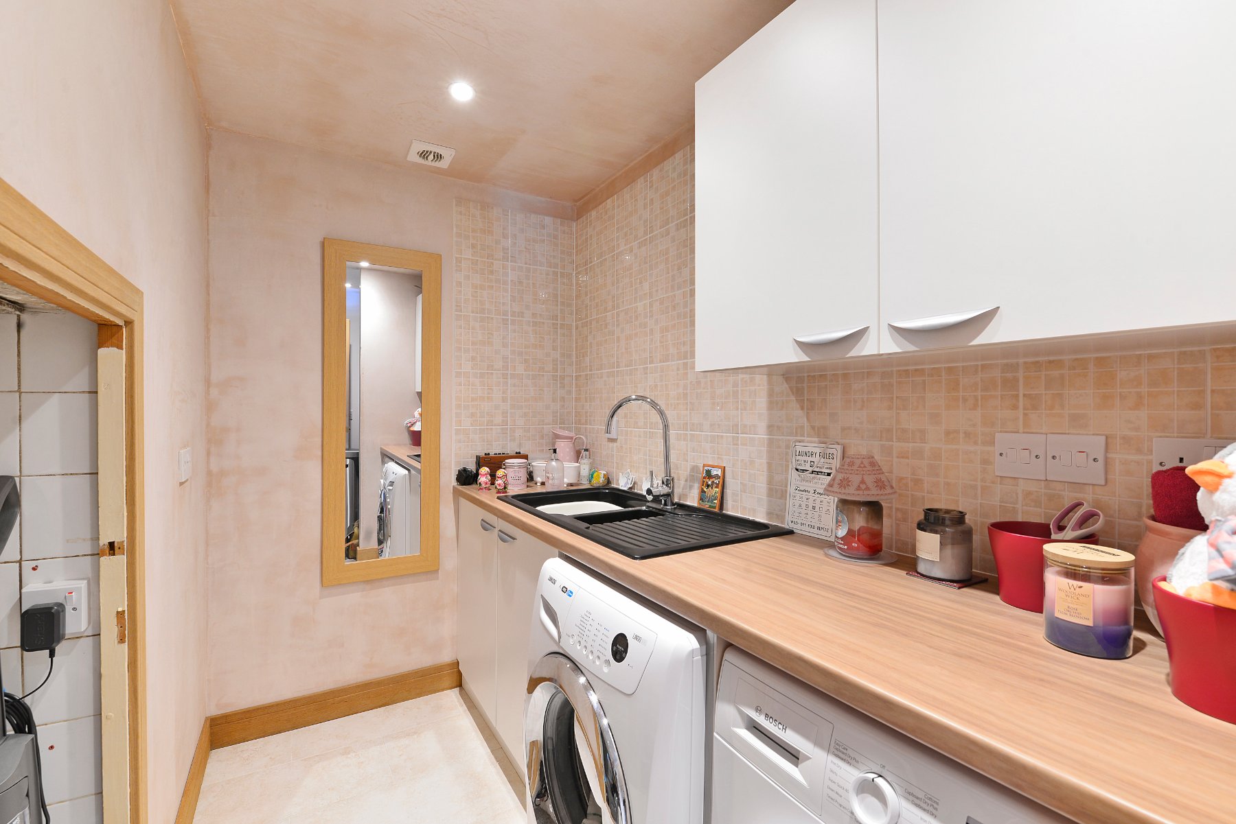 4 bedroom Detached House for sale in Elstead