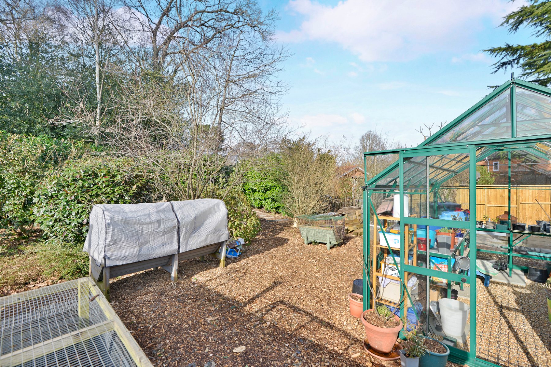 4 bedroom Detached House for sale in Elstead