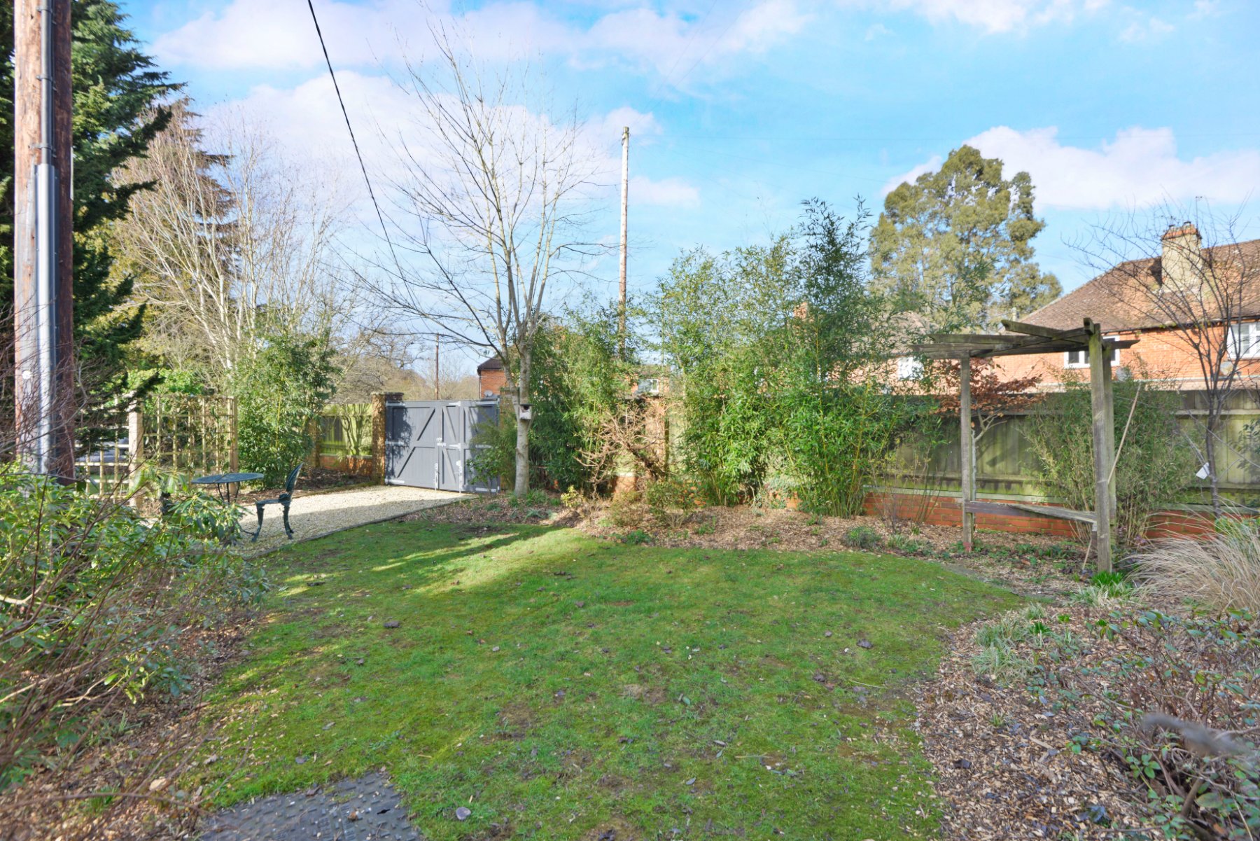 4 bedroom Detached House for sale in Elstead