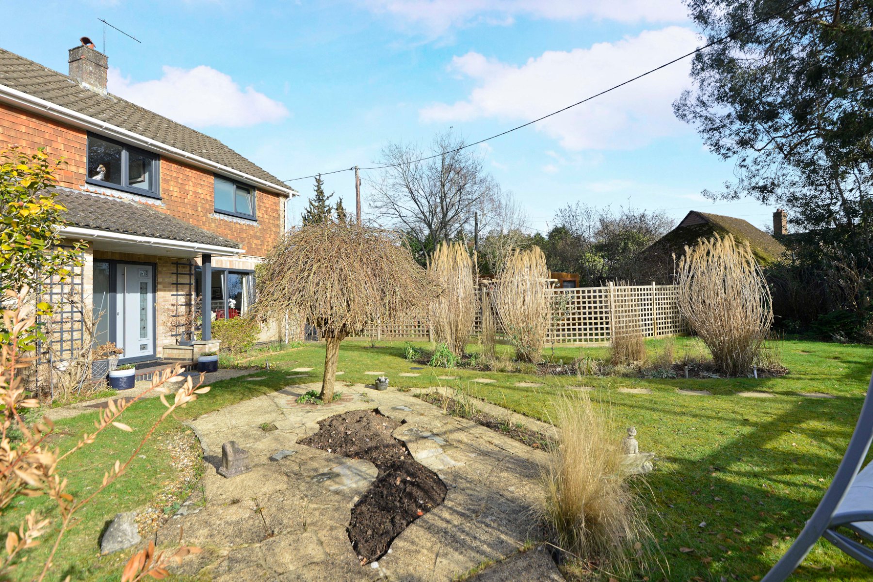 4 bedroom Detached House for sale in Elstead