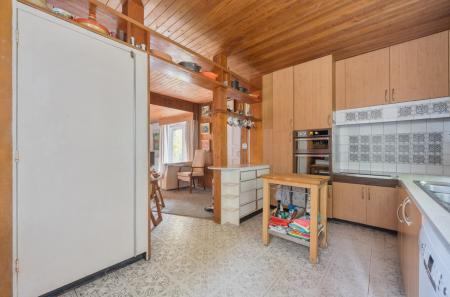 1376562-7-69137c8...