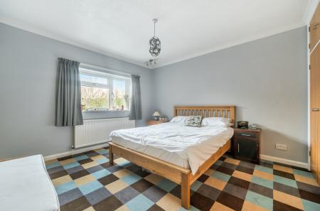 1385086-33-6931b7...