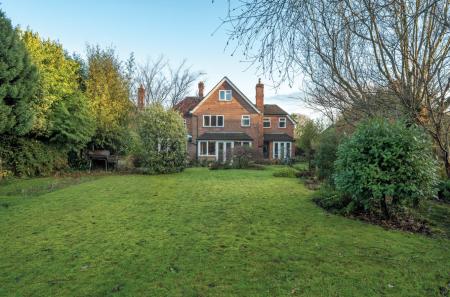 1385086-62-6931b8...