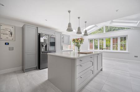 1375662-83-6911f2...