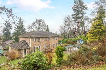 1401142-40-697213...