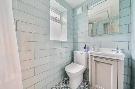 1302394-11-6838cb...