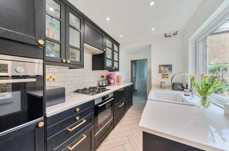 1302394-8-6838c84...