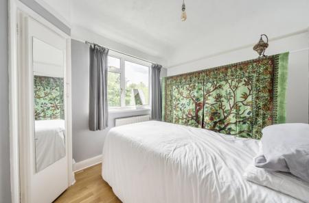 1297242-2-6839c03...