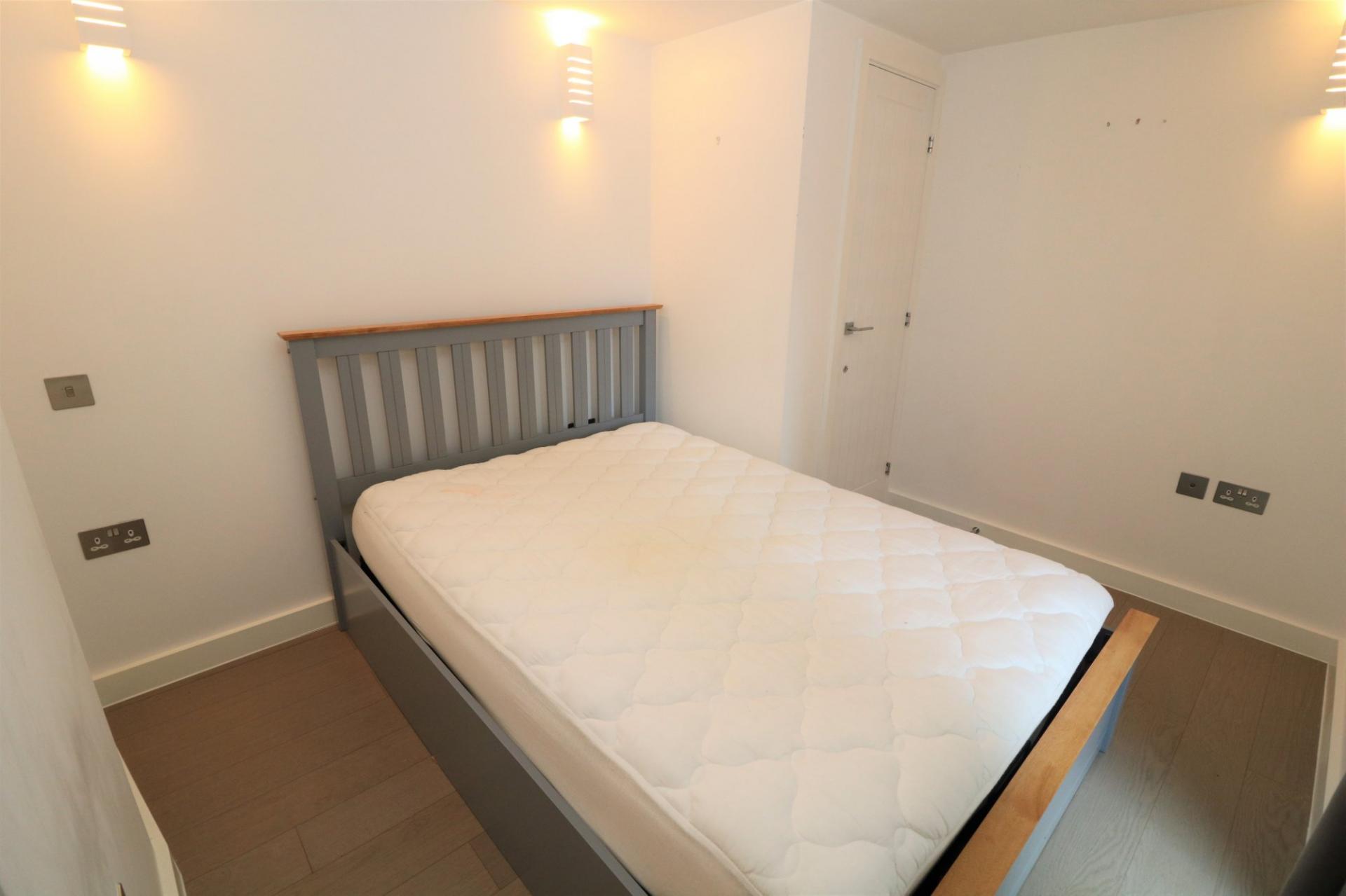 1 bedroom Apartment for rent in Dorking