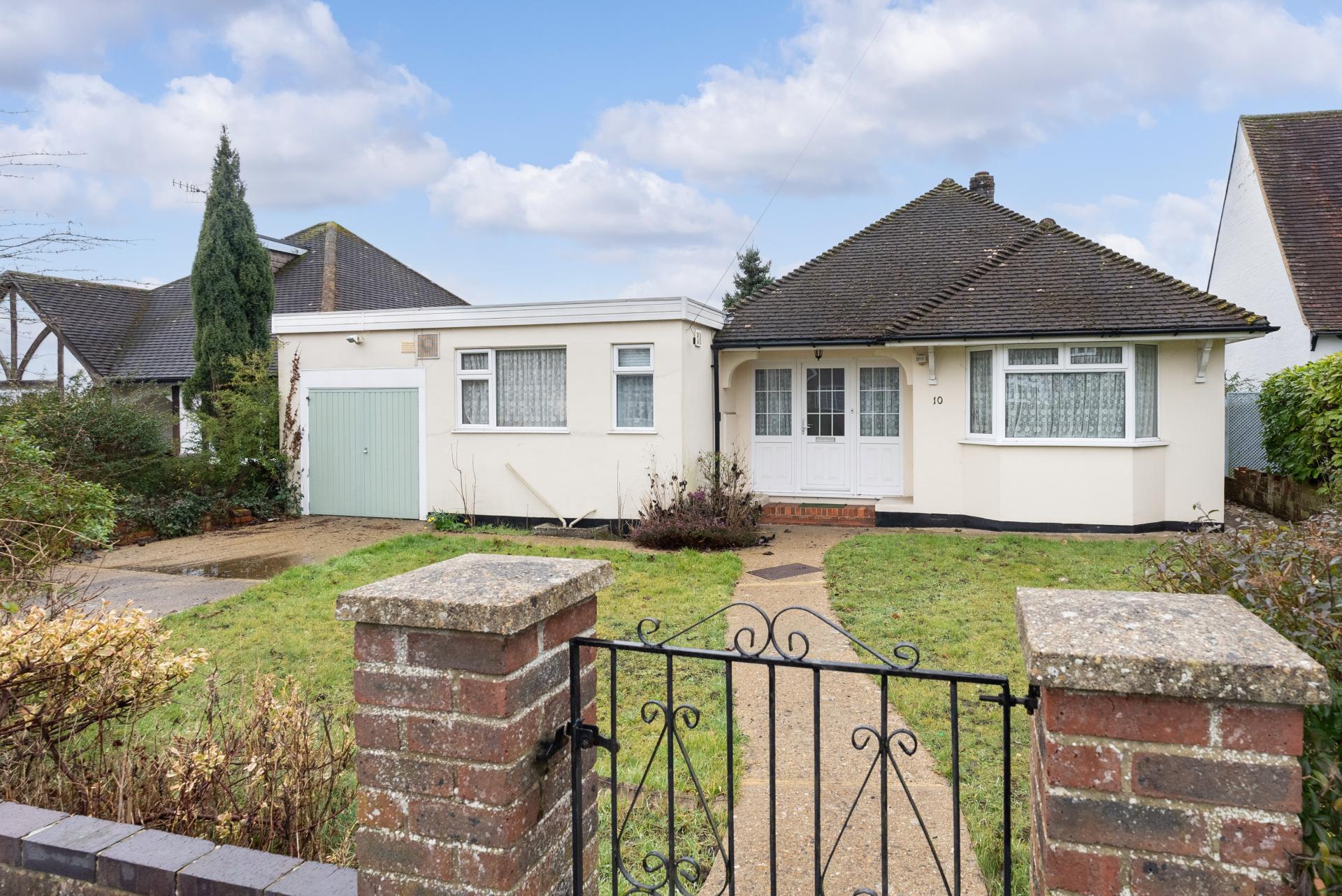 3 bedroom Detached Bungalow for sale in Betchworth
