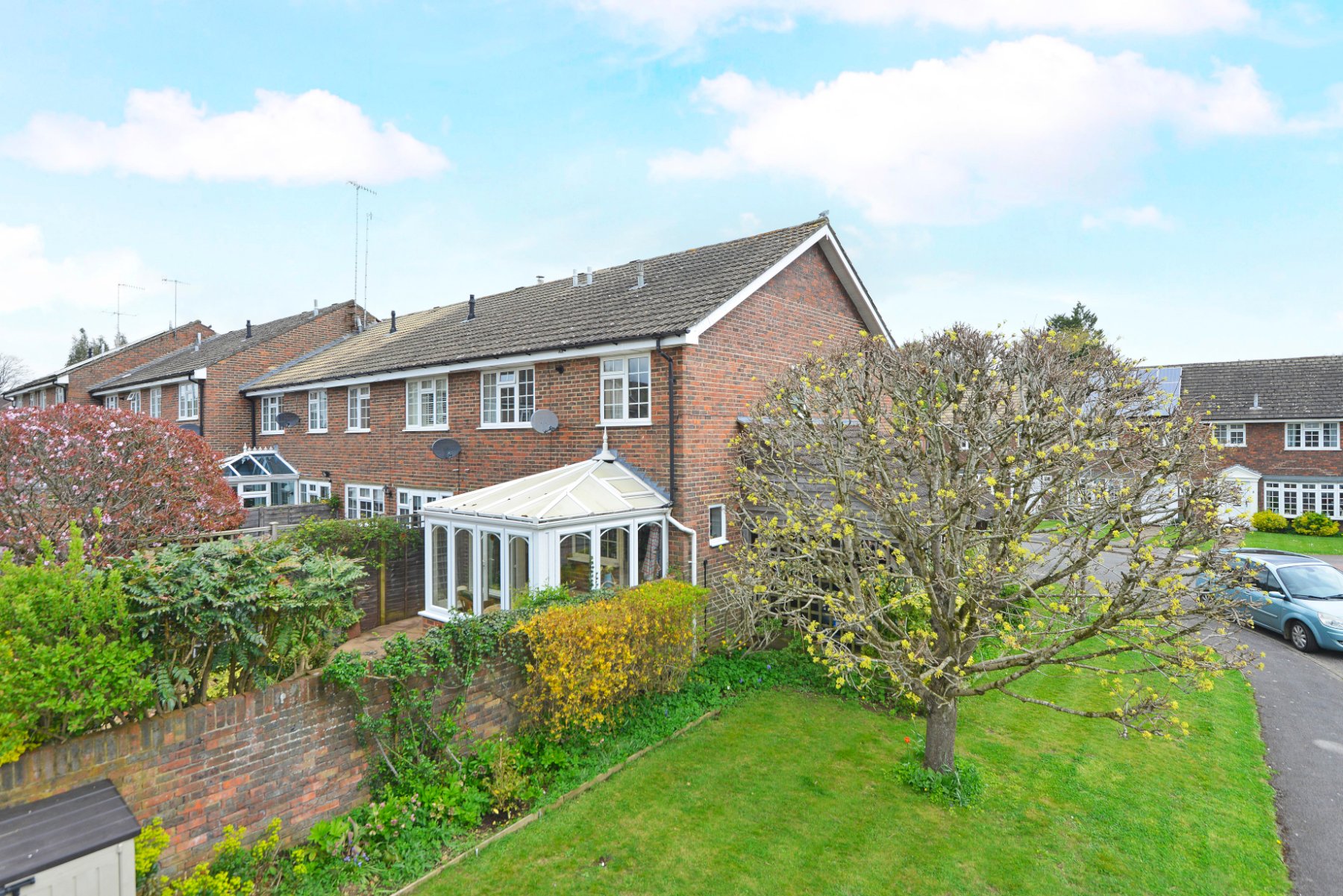 3 bedroom End of Terrace House for sale in Godalming