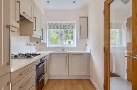 1332903-14-68dd0e...