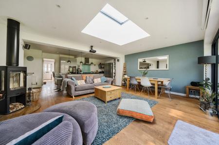 23-6814afc7e68d3-...