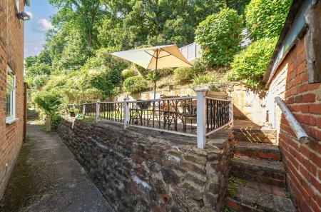 1328423-7-687e0d6...