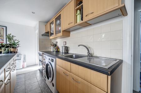 1343859-7-68aded9...