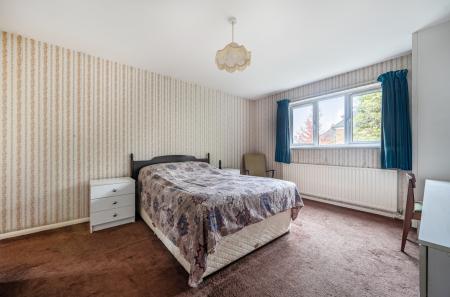 1349777-24-68c19f...