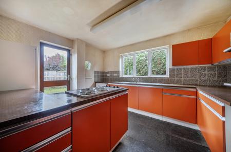 1349777-8-68c19ce...