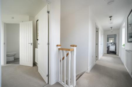 1348196-19-68bef4...