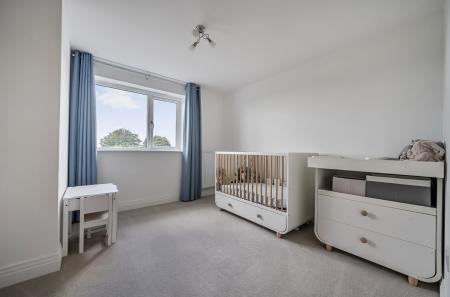 1348196-21-68bef4...