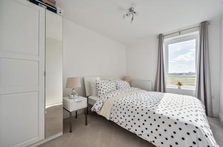 1348196-17-68bef2...