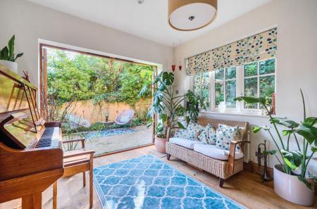 1355500-6-68d12f1...