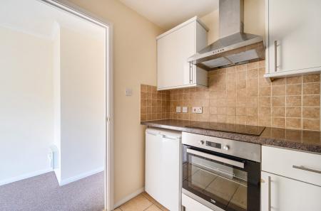 1364052-13-68e4e3...