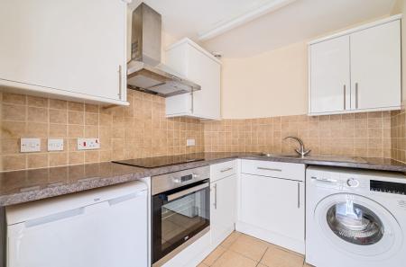 1364052-14-68e4e3...