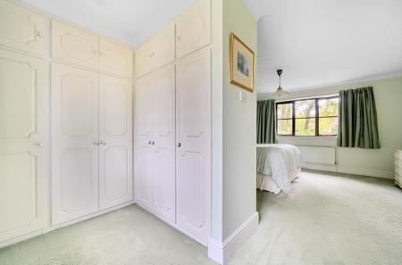 1364716-23-68f230...