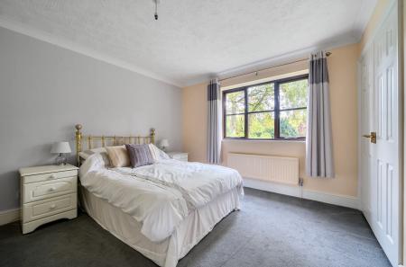 1364716-29-68f237...