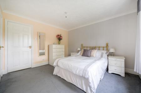 1364716-28-68f236...