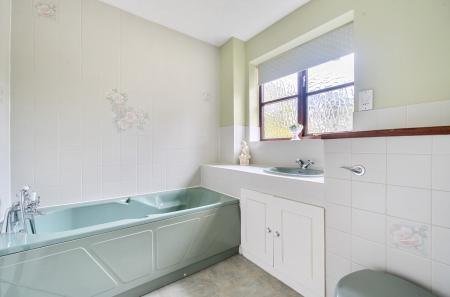 1364716-36-68f238...