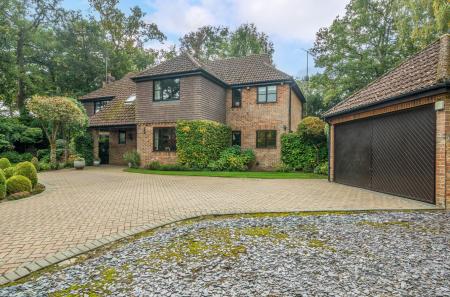 1364716-8-68f22d5...