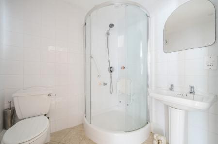 1363016-7-68f7718...