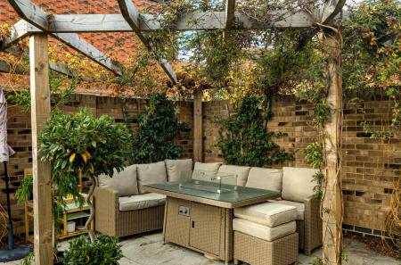 1361236-6-68ff7fb...