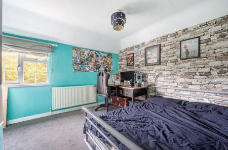 1374106-4-6903c64...